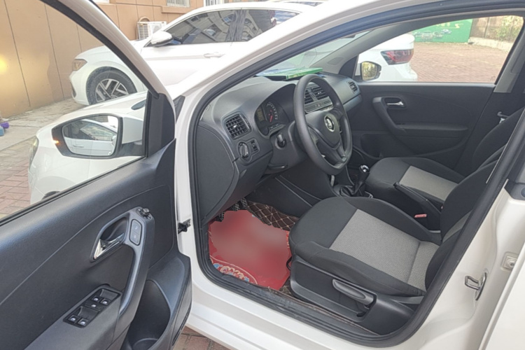 Volkswagen Polo 2016 #16 Volkswagen Polo 2016 car image #16