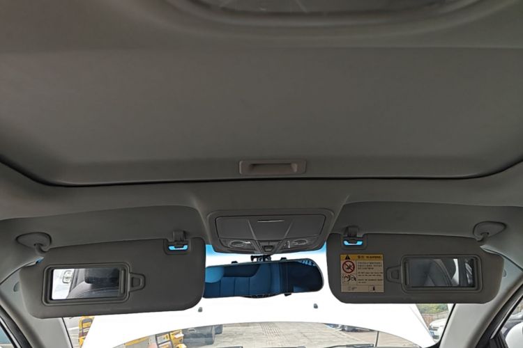 GEELY Emgrand 2016 car image #18