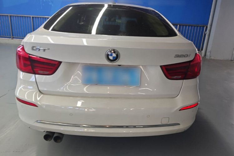 BMW 3 Series GT 2017 car image #6