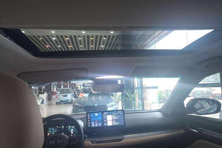 GEELY Emgrand L HiP 2023 car image #18