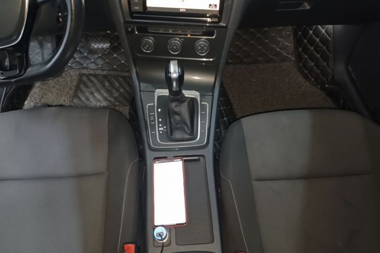 Volkswagen Golf 2019 #15 Volkswagen Golf 2019 car image #15