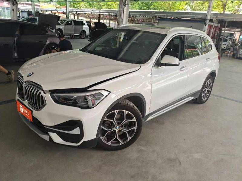 BMW X1 2021 BMW X1 2021 car image