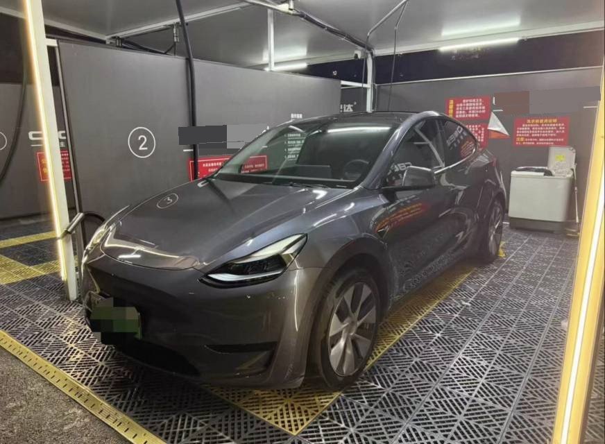 Tesla Model Y 2022 car image 