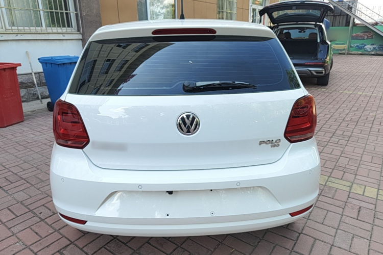 Volkswagen Polo 2016 car image #6