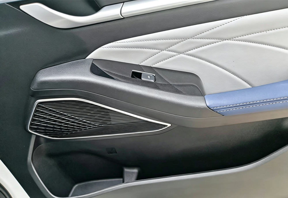 GEELY Emgrand 2022 #8 GEELY Emgrand 2022 car image #8