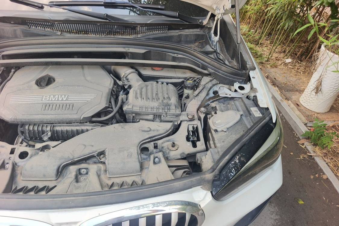 BMW X1 2020 car image #12