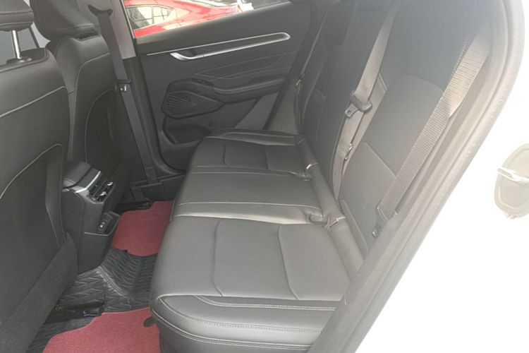 GEELY Emgrand 2025 car image #17