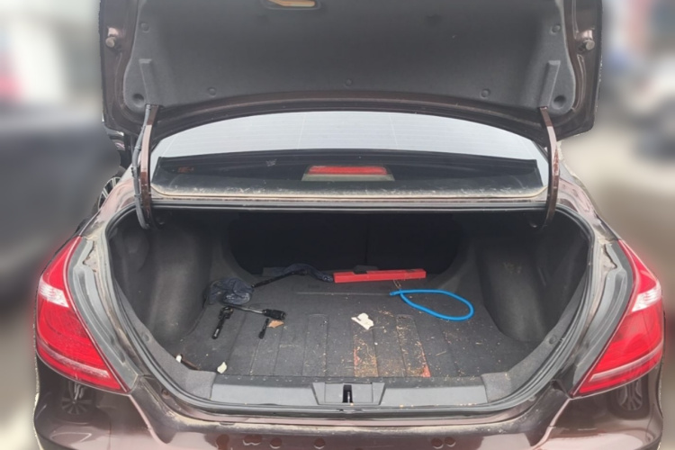 GEELY Emgrand 2016 car image #21