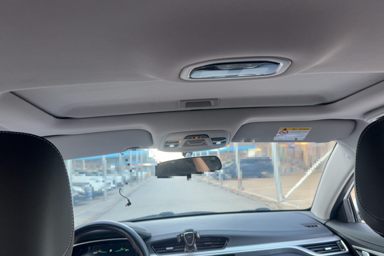 GEELY Emgrand 2020 car image #12