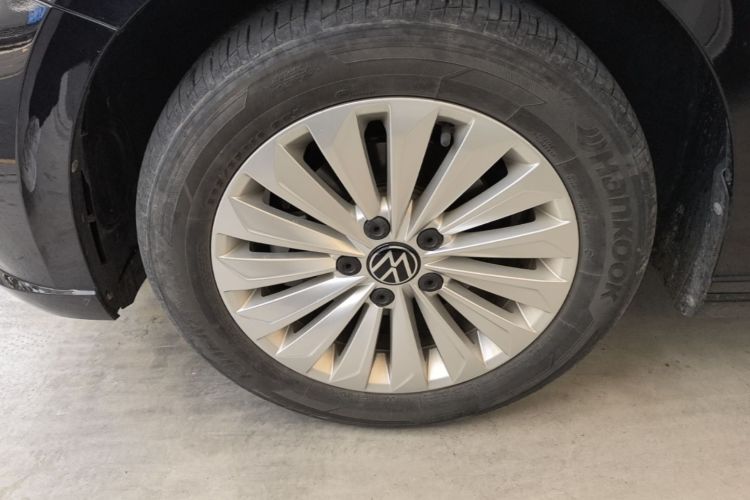 Volkswagen Lavida 2021 car image #9
