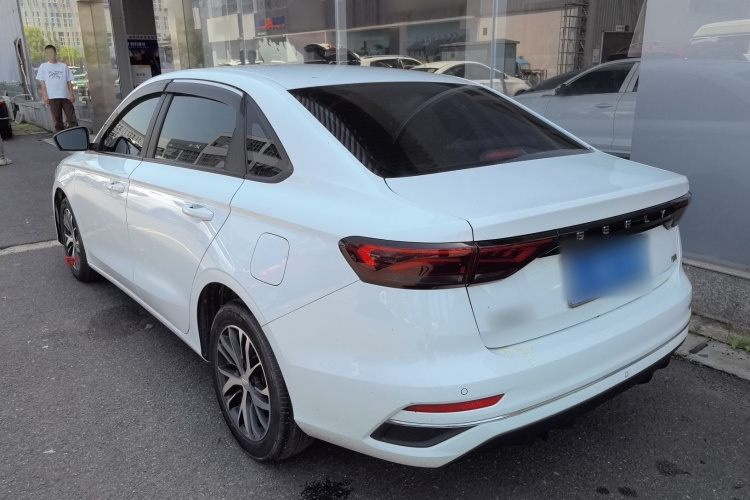 GEELY Emgrand 2022 immagine di auto #5