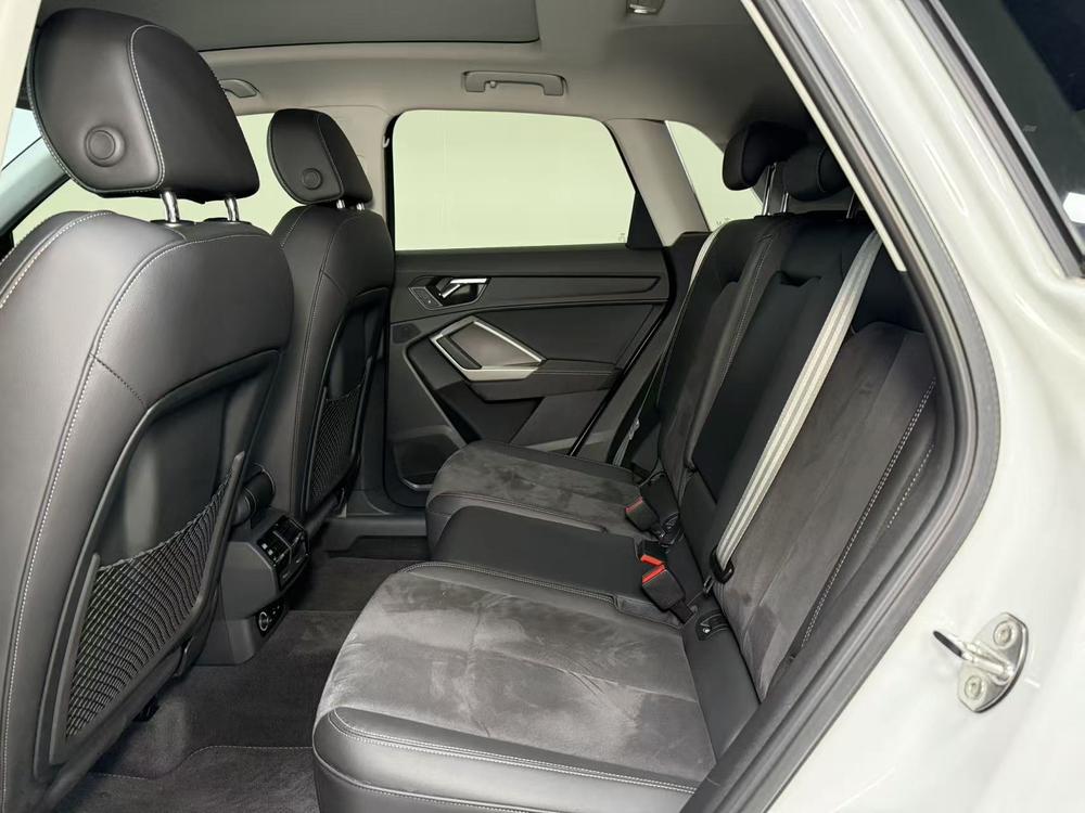 Audi Q3 2022 immagine di auto #19