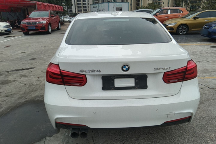 BMW 3 Series 2017 صورة سيارة #6