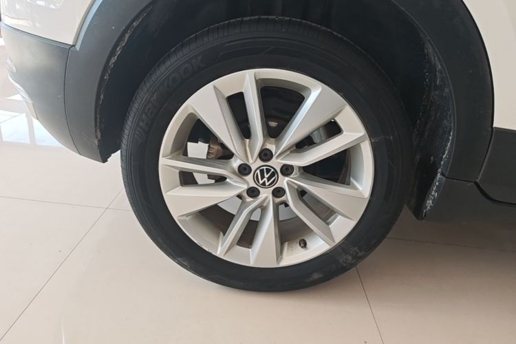 Volkswagen T-Cross 2021 #10 Volkswagen T-Cross 2021 car image #10
