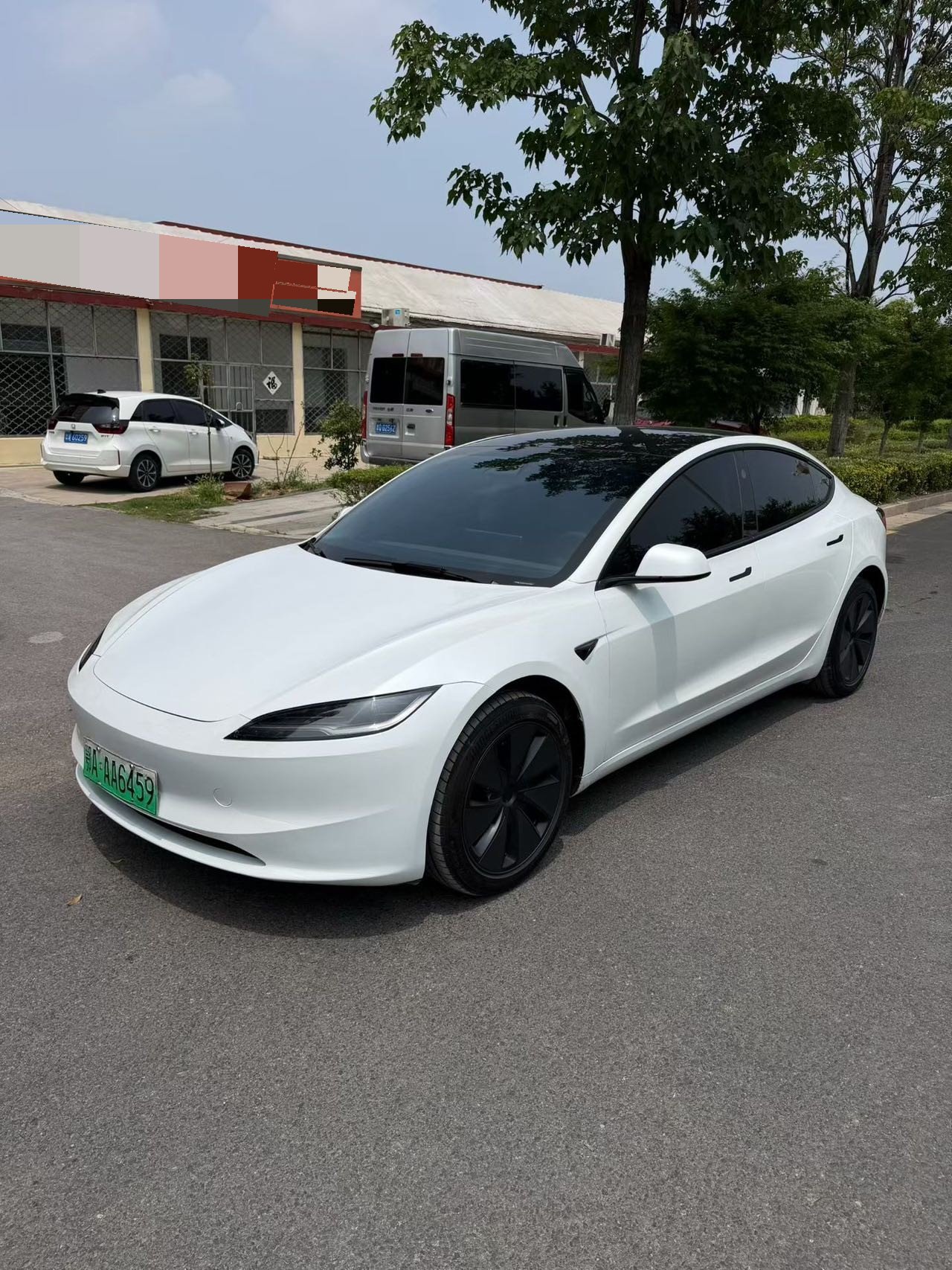 Tesla Model 3 2025 car image 