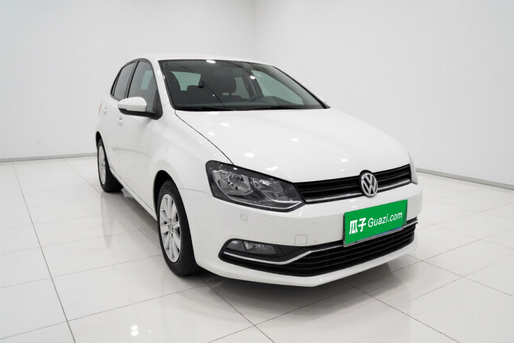 Volkswagen Polo 2014 car image #4