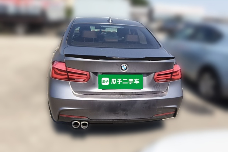 BMW 3 Series 2018 car image #6