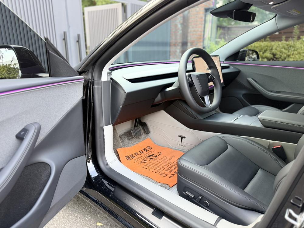 Tesla Model 3 2025 car image #15