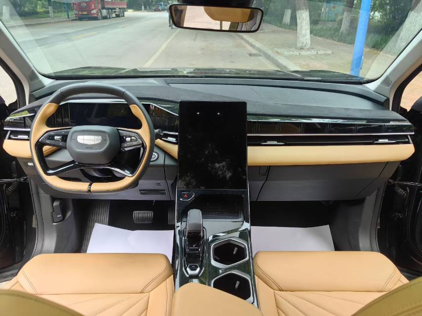 GEELY Boyue L 2023 car image #5