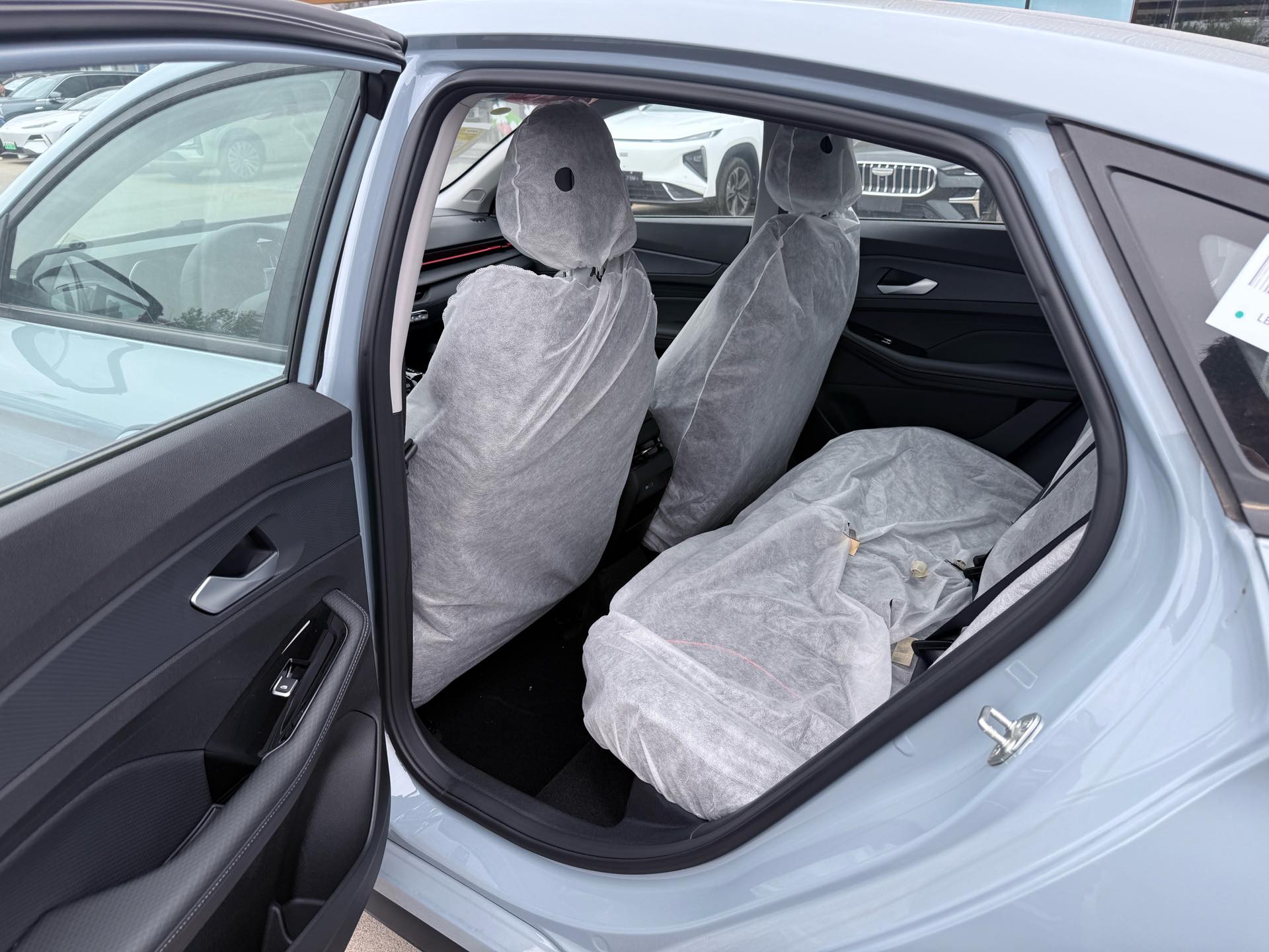 吉利汽车 缤瑞 2026 汽车图片 #8