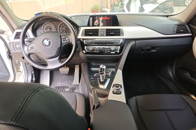 BMW 3 Series 2016 image de voiture #10