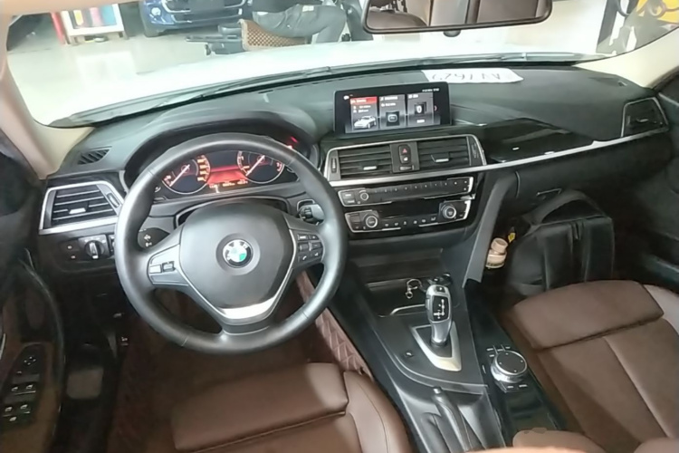 BMW 3 Series 2019 #11 BMW 3 Series 2019 car image #11
