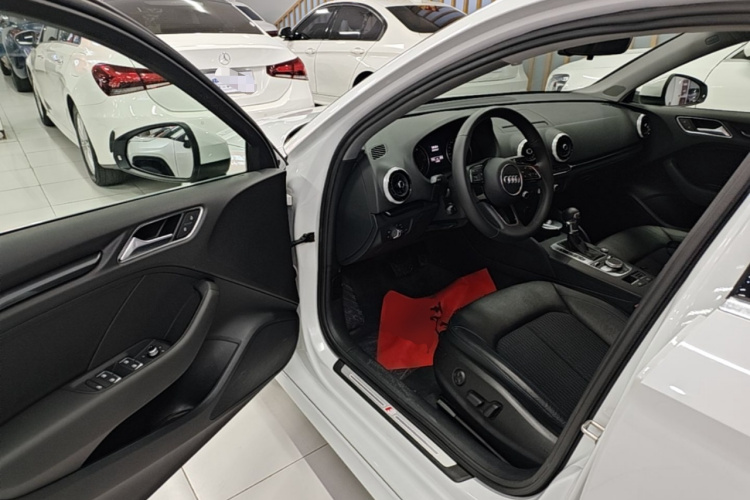 Audi A3 2020 car image #16