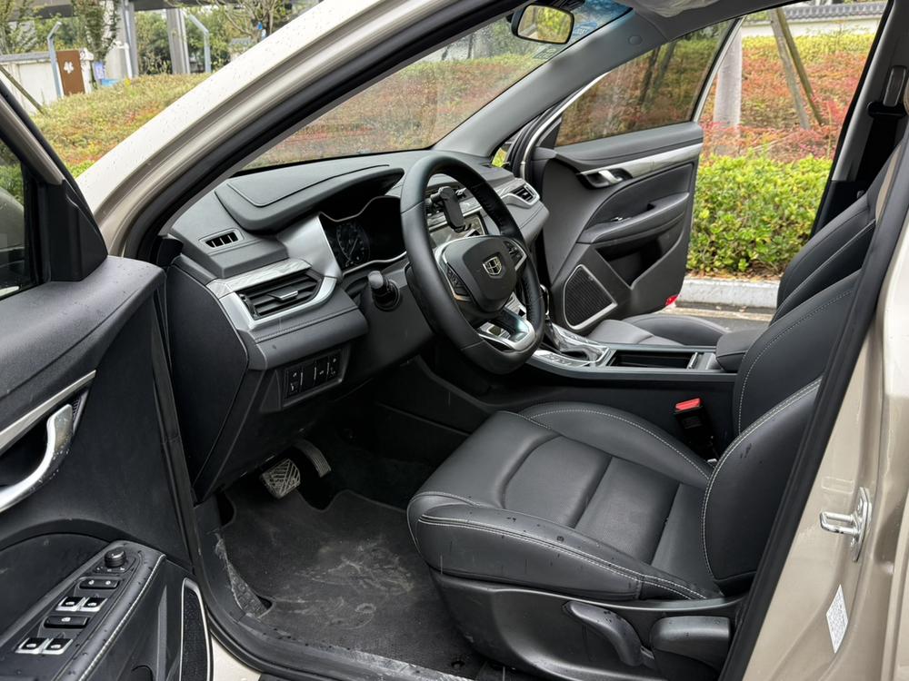 GEELY Emgrand 2019 image de voiture #16