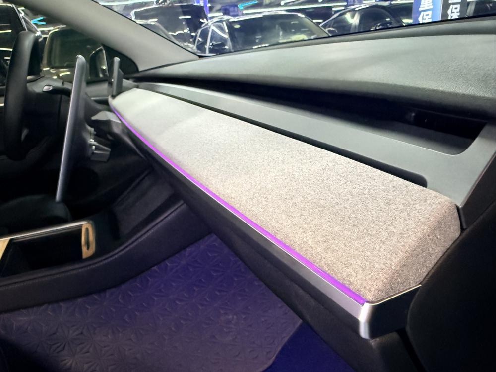 Tesla Model Y 2023 #10 Tesla Model Y 2023 car image #10