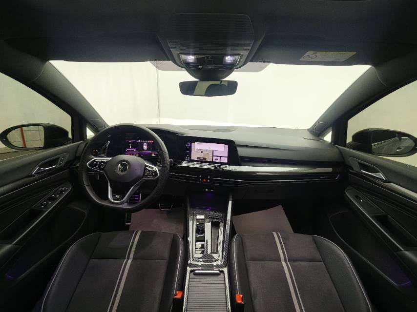 Volkswagen Golf 2024 car image #12