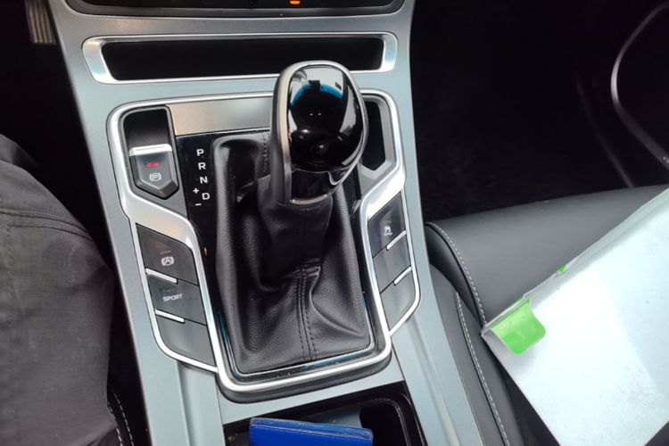 GEELY Emgrand 2020 #19 GEELY Emgrand 2020 image de voiture #19
