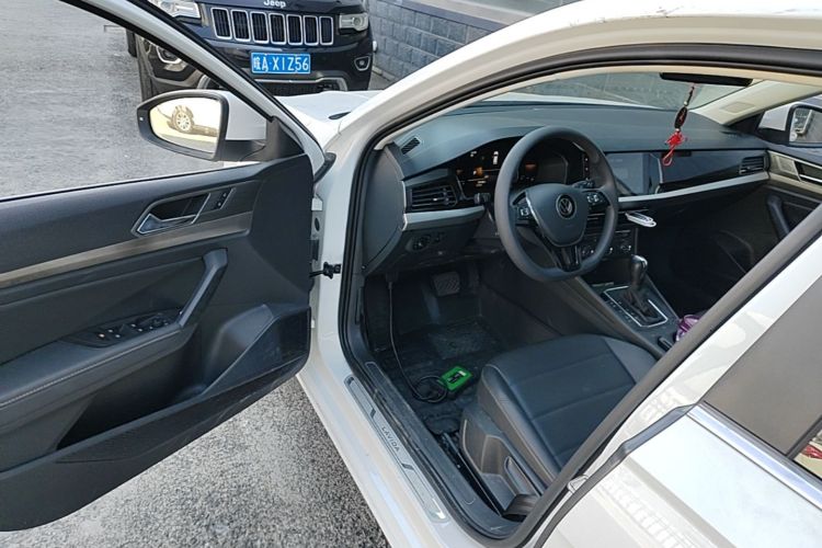Volkswagen Lavida 2022 car image #16