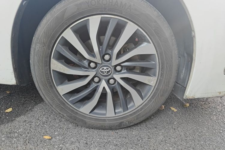 Toyota Corolla 2017 #9 Toyota Corolla 2017 car image #9