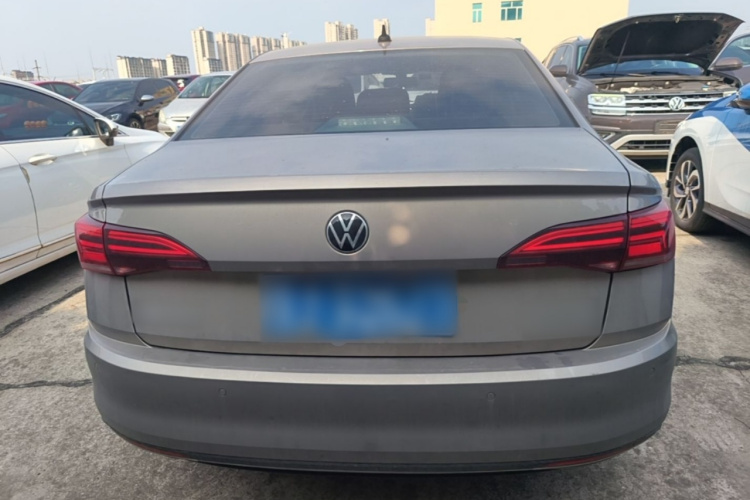 Volkswagen Bora 2021 car image #4
