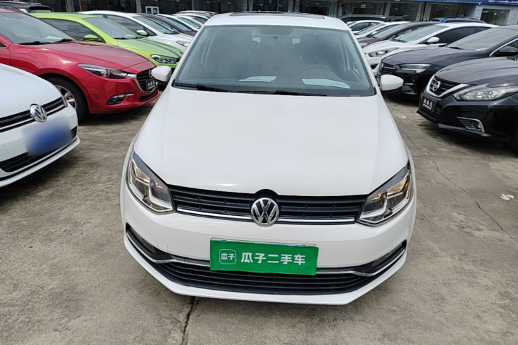 Volkswagen Polo 2019 car image #3