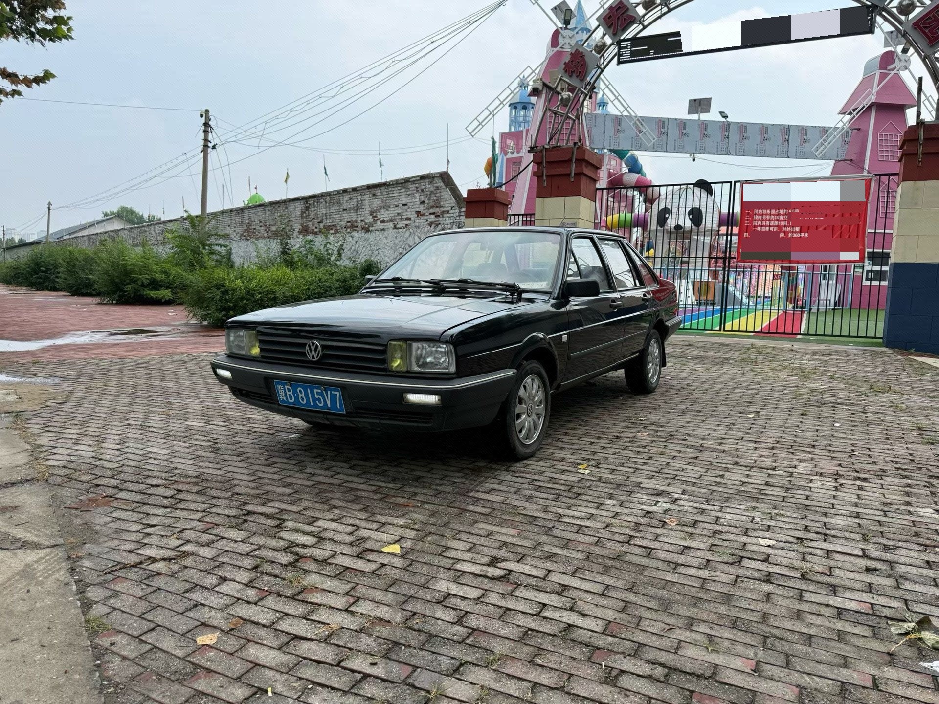 Volkswagen Santana Classic 2012 car image 