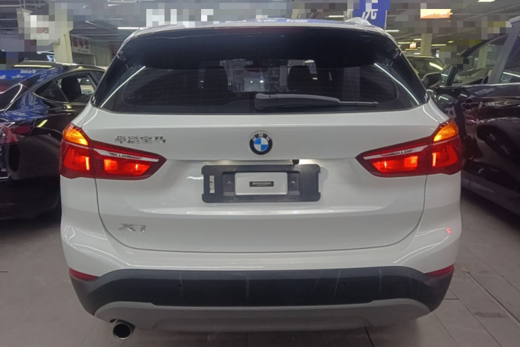 BMW X1 2018 #4 BMW X1 2018 car image #4