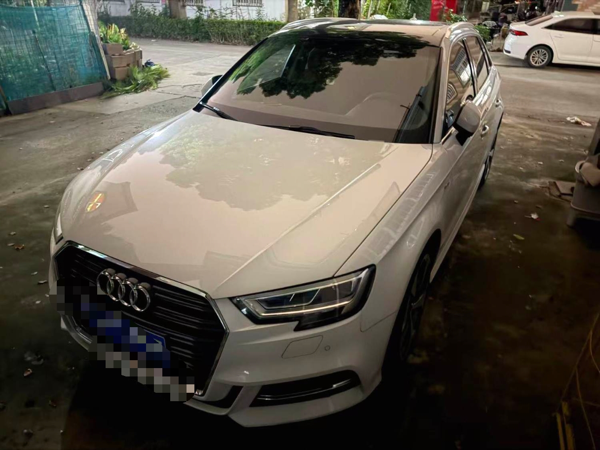 2018 2018 car image