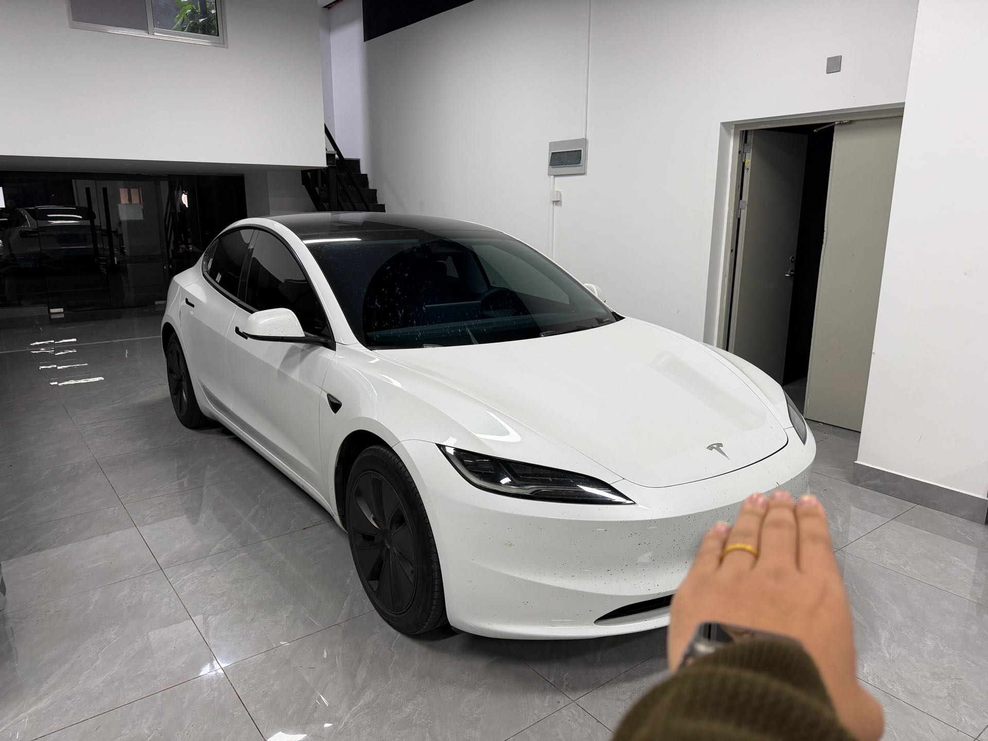 Tesla Model 3 2024 #2 Tesla Model 3 2024 صورة سيارة #2