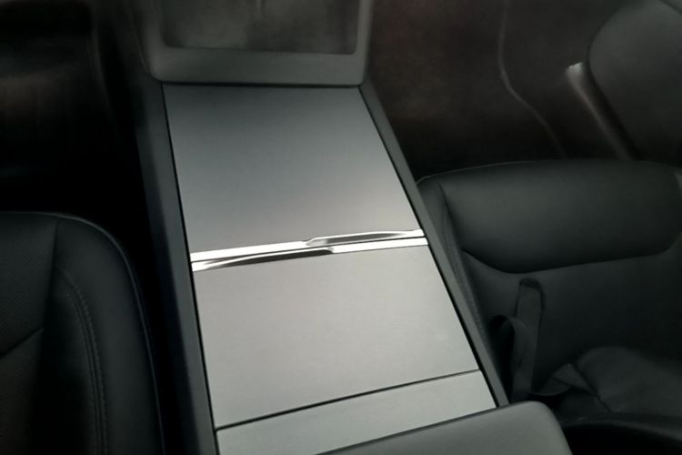 Tesla Model 3 2024 #14 Tesla Model 3 2024 car image #14