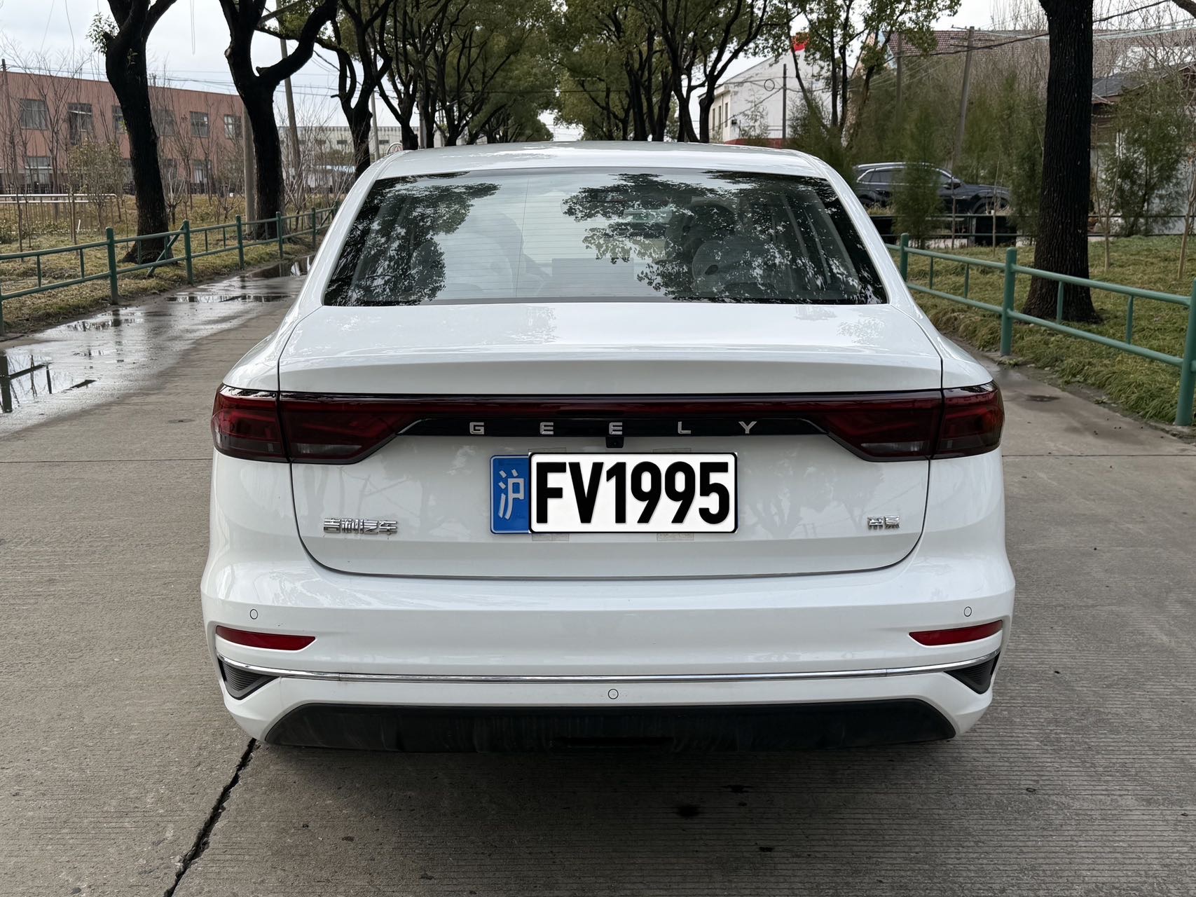 GEELY Emgrand 2026 car image #14