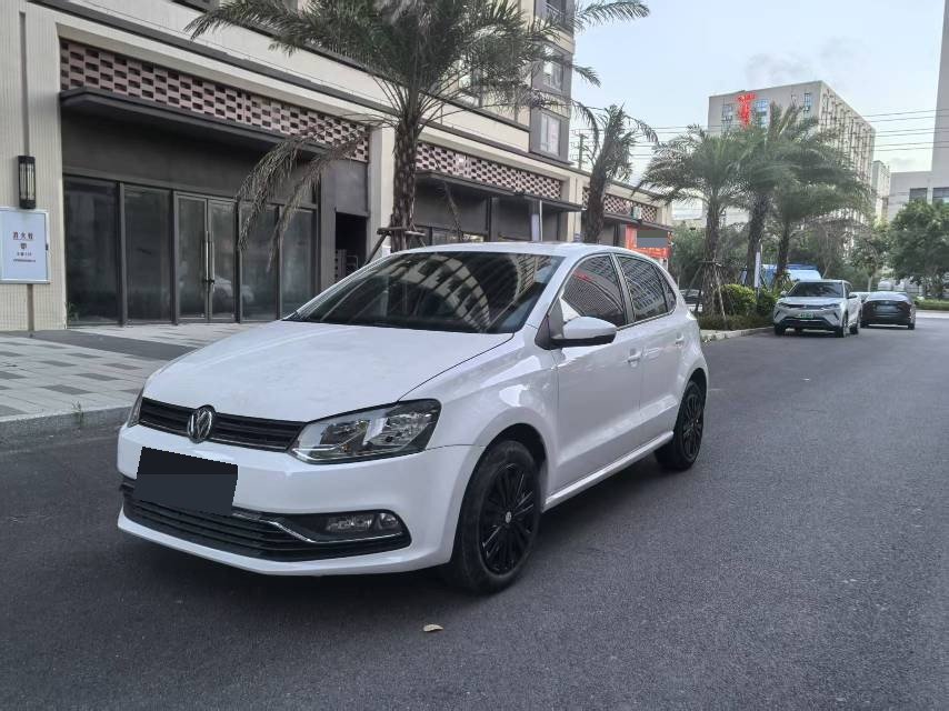 Volkswagen Polo 2016 Volkswagen Polo 2016 car image