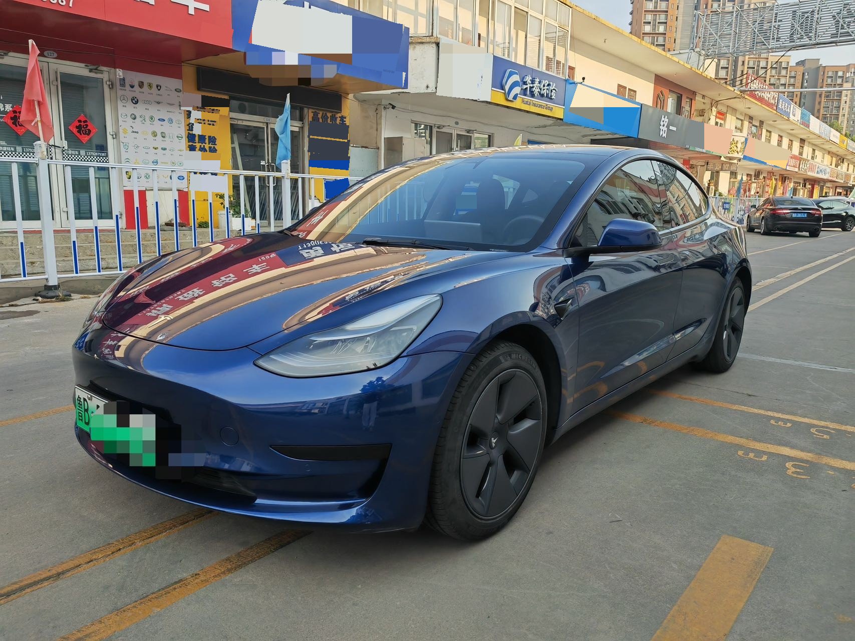 Tesla Model 3 2021 car image 