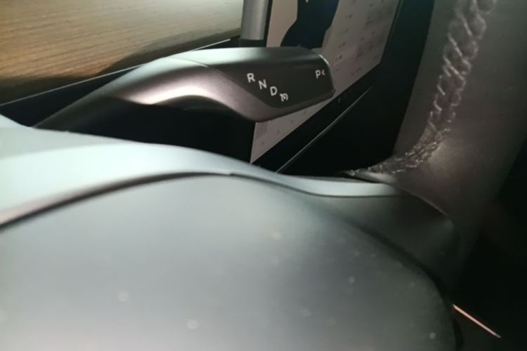 Tesla Model 3 2023 car image #14