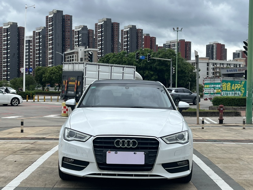 Audi A3 2015 car image #2