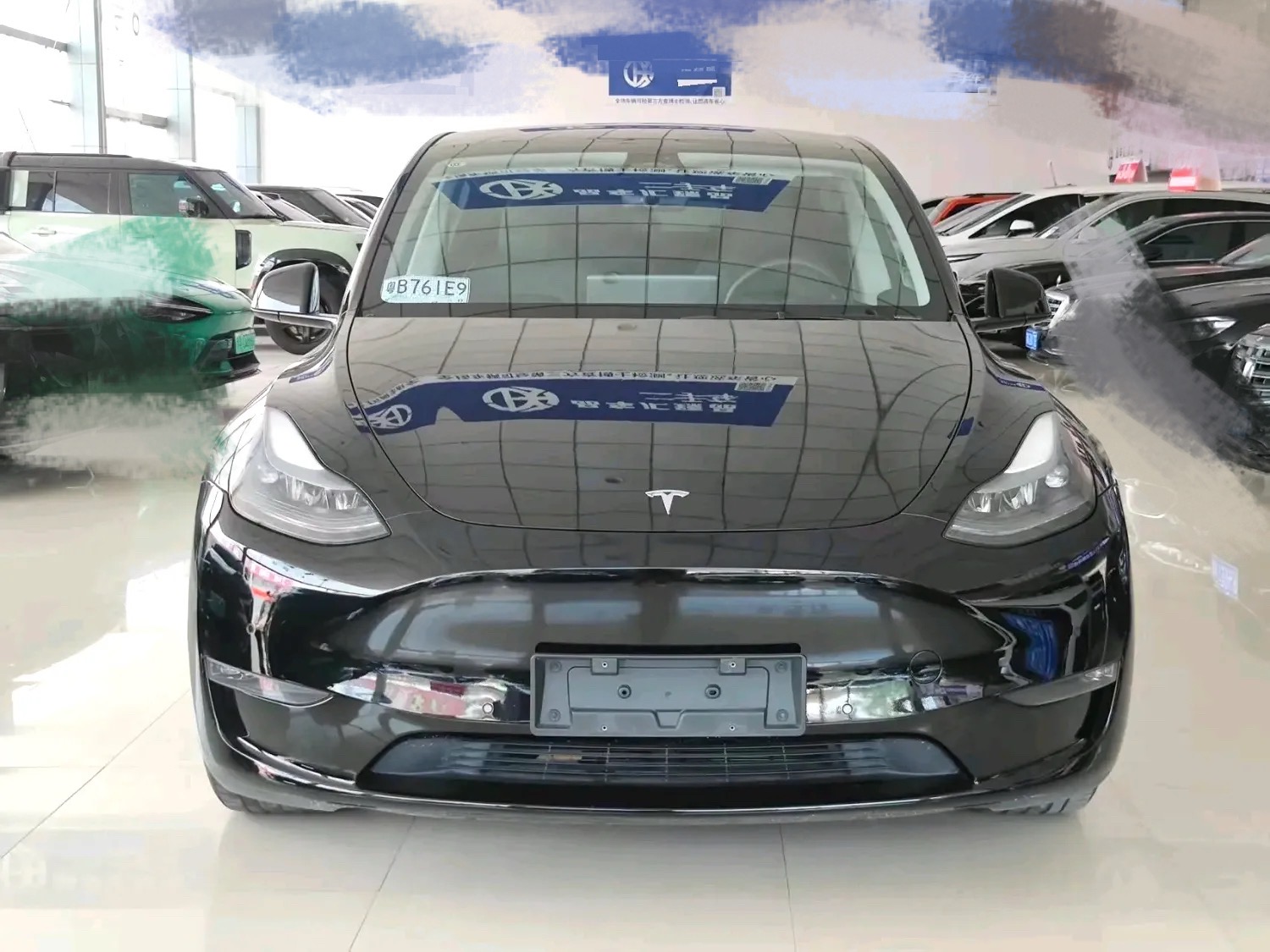 Tesla Model Y 2023 #4 Tesla Model Y 2023 car image #4