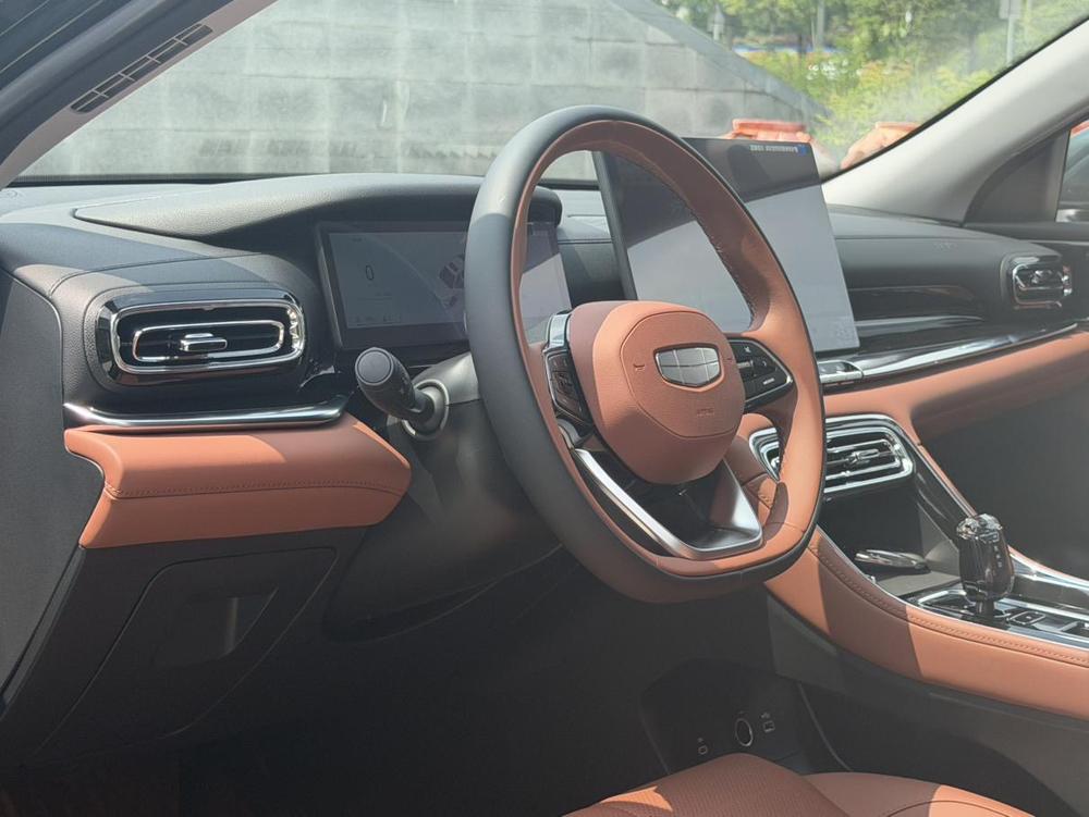 GEELY Emgrand 2025 immagine di auto #25