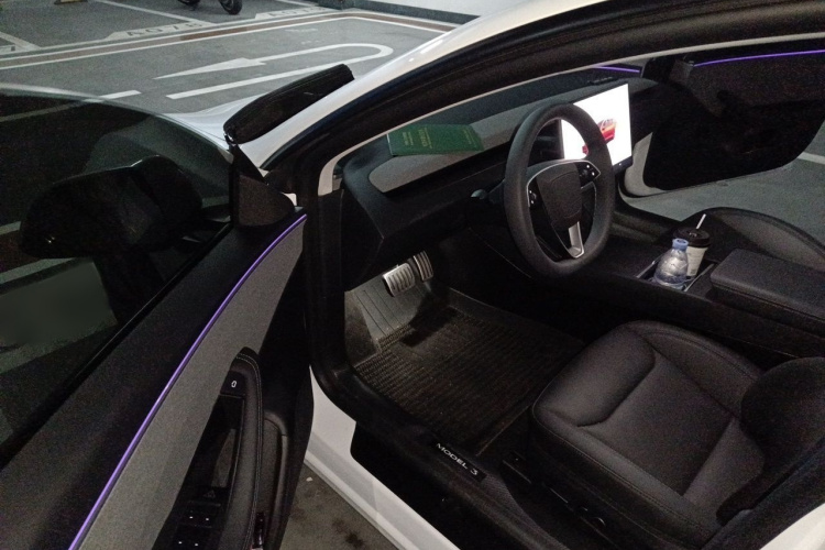 Tesla Model 3 2025 #13 Tesla Model 3 2025 car image #13