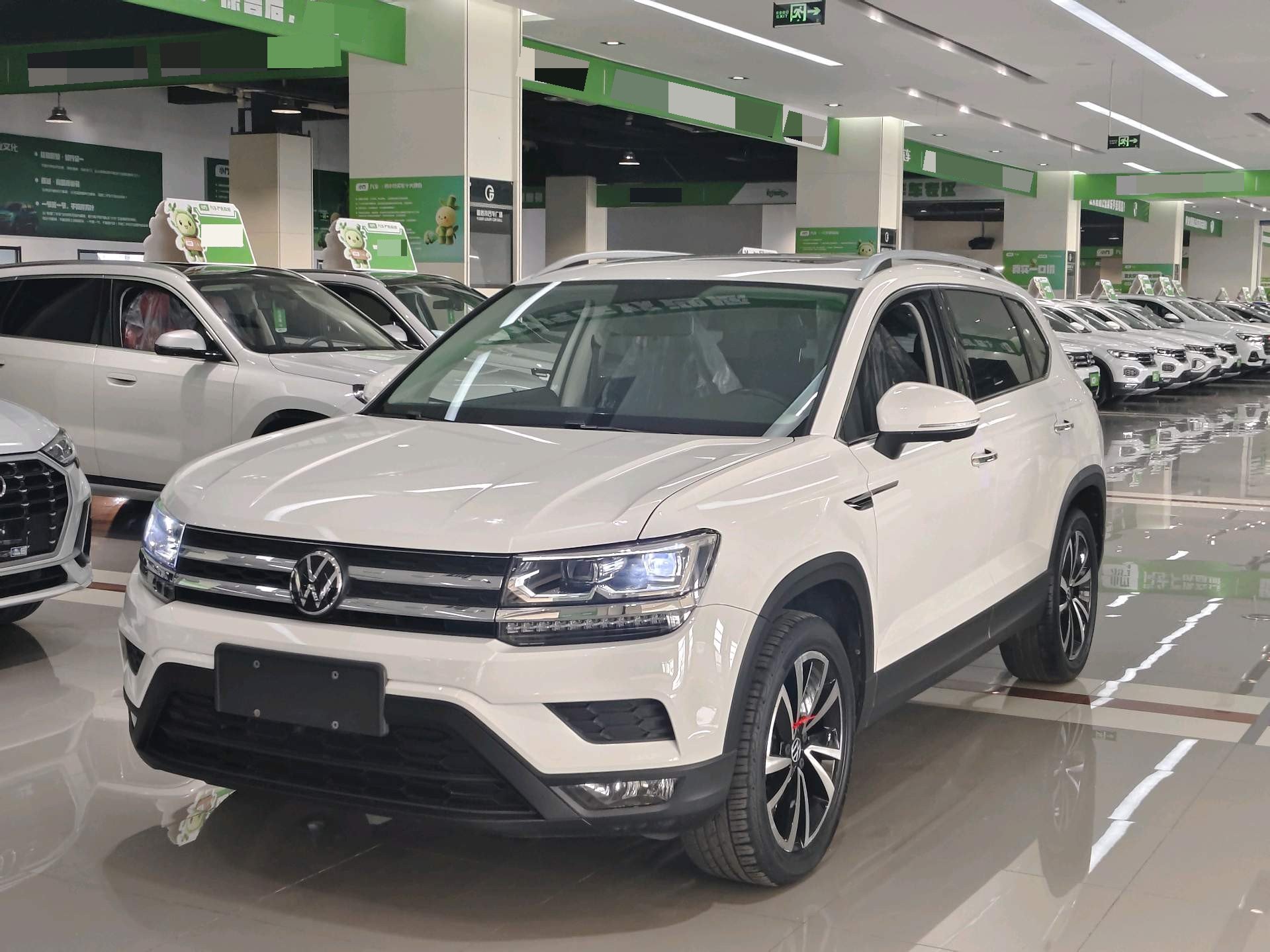2021 immagine di auto 