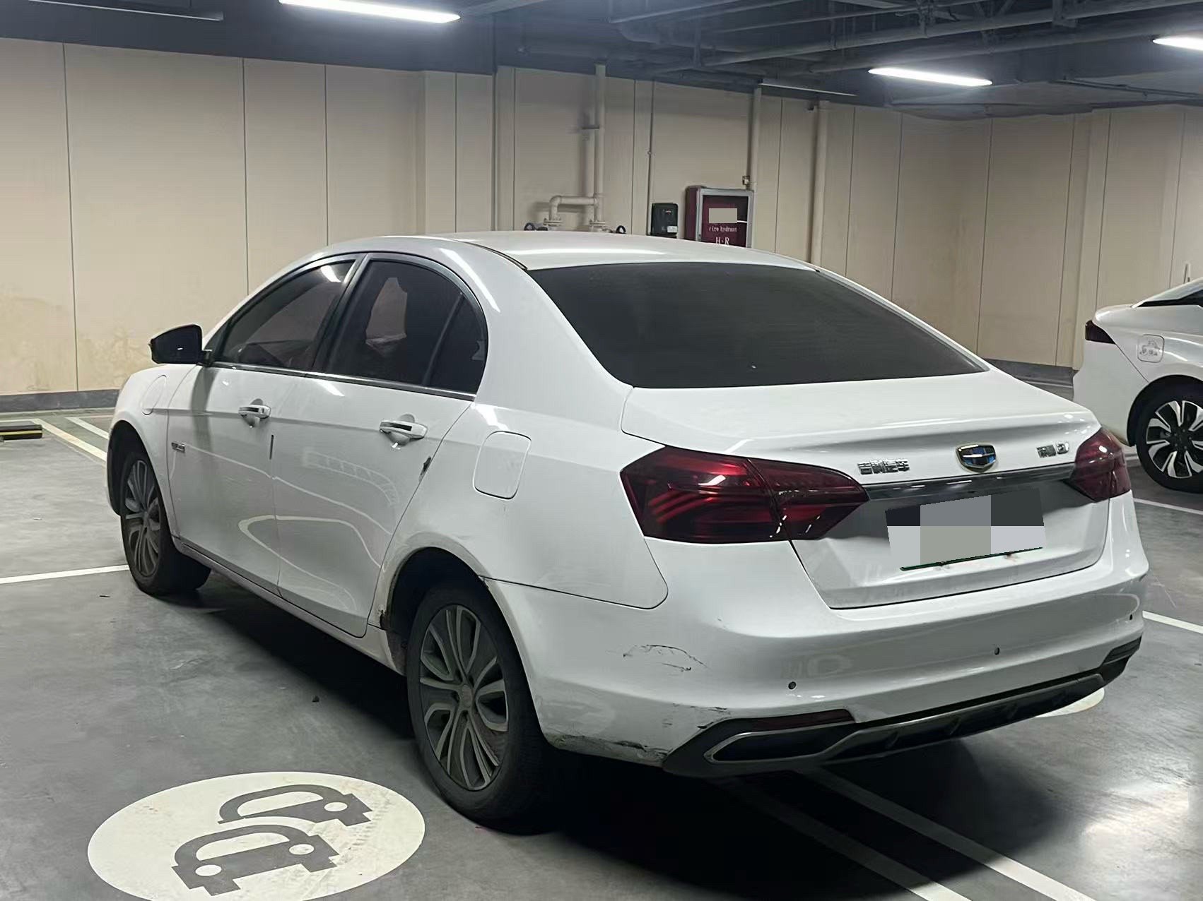 GEELY Emgrand New Energy 2018 car image #8
